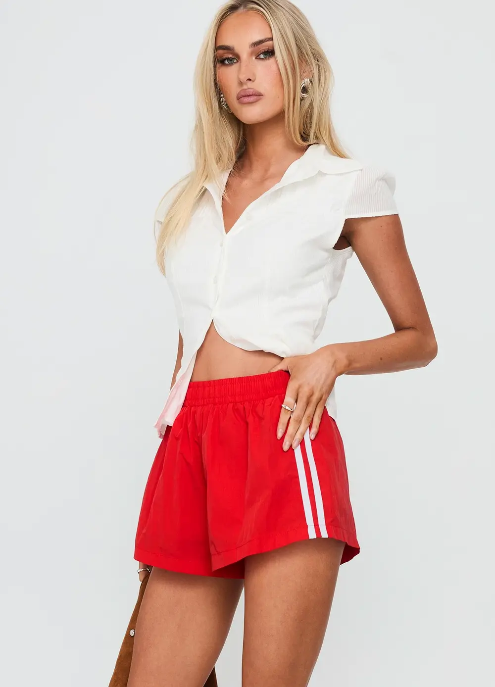 Borderline Track Short Red / White