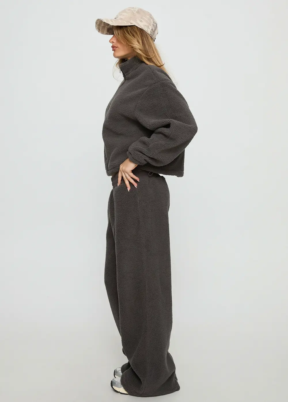 Siberia Fleece Track Pant Charcoal