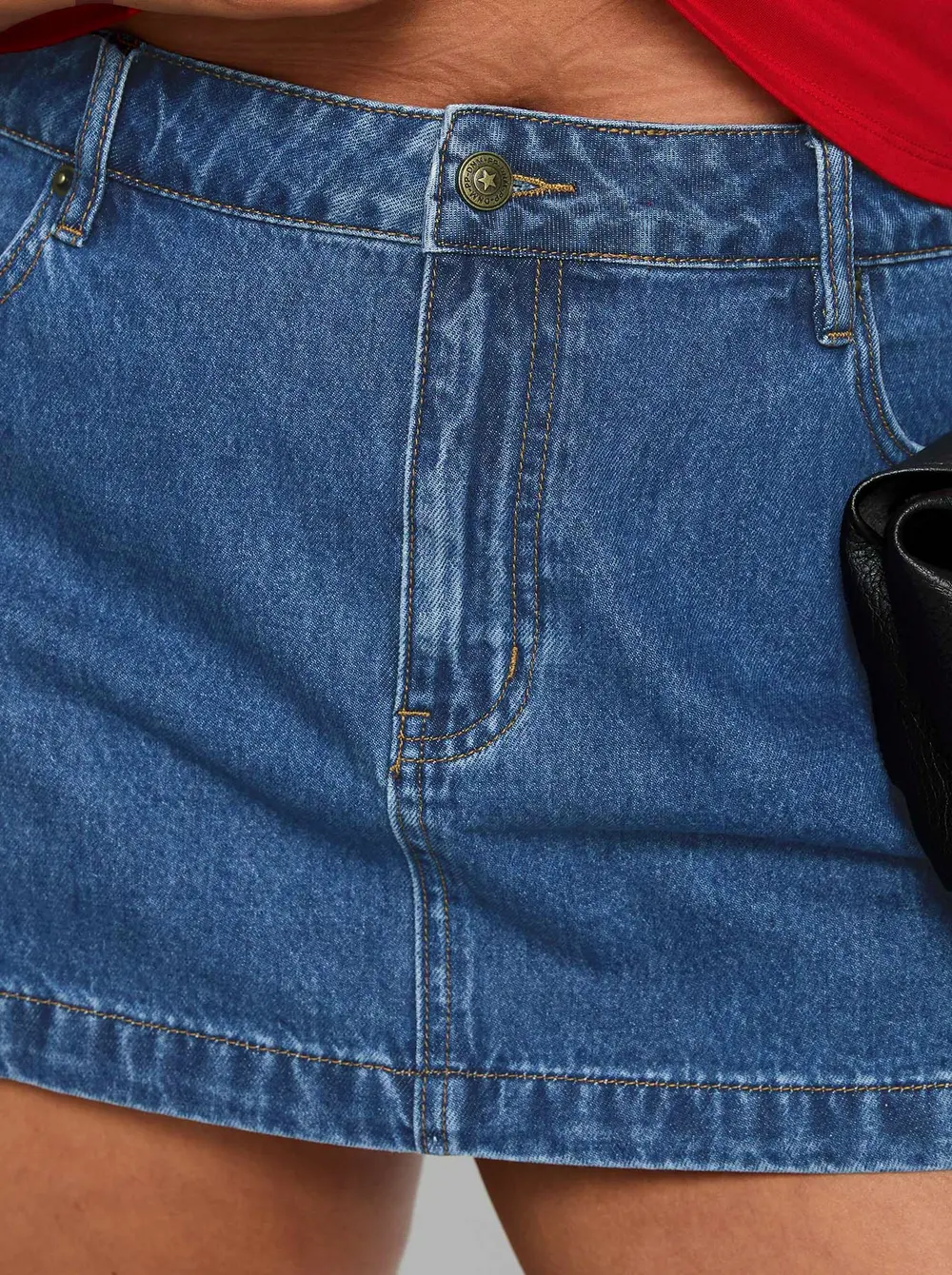 Nicolina Low Rise Denim Mini Skirt Light Wash Curve