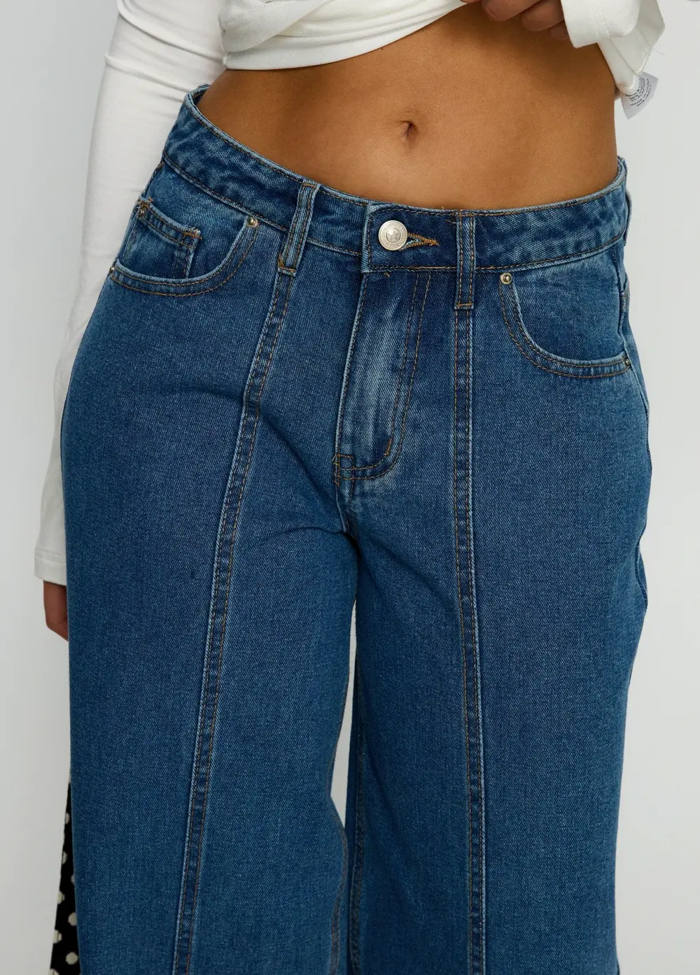 Lando Low Rise Straight Leg Jeans Mid Blue Wash