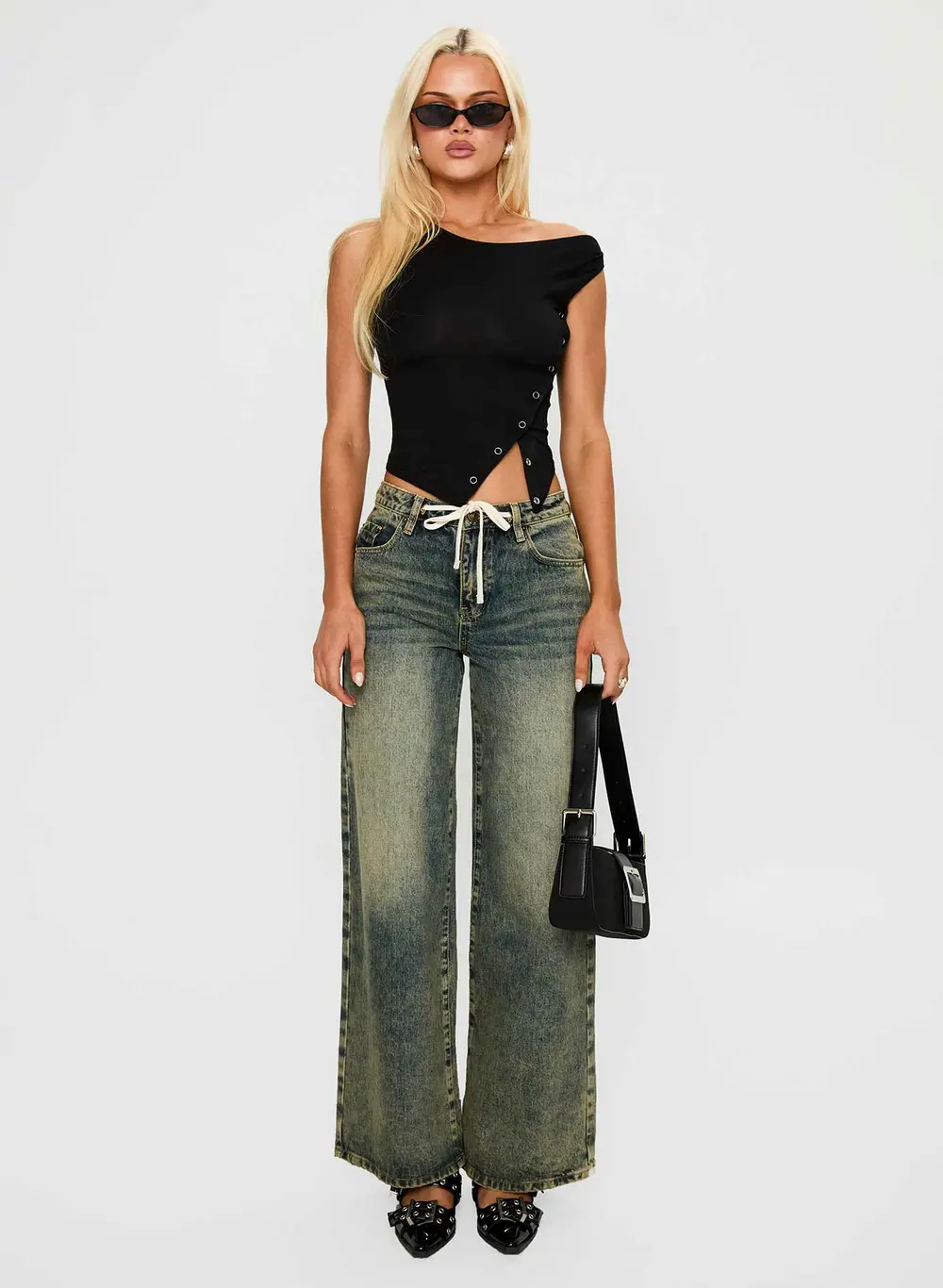 Mellowed Out Low Rise Straight Leg Jeans Antique Wash