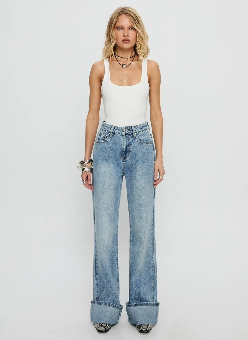 Florida Keys Mid Rise Straight Leg Cuffed Jeans Light Blue Wash