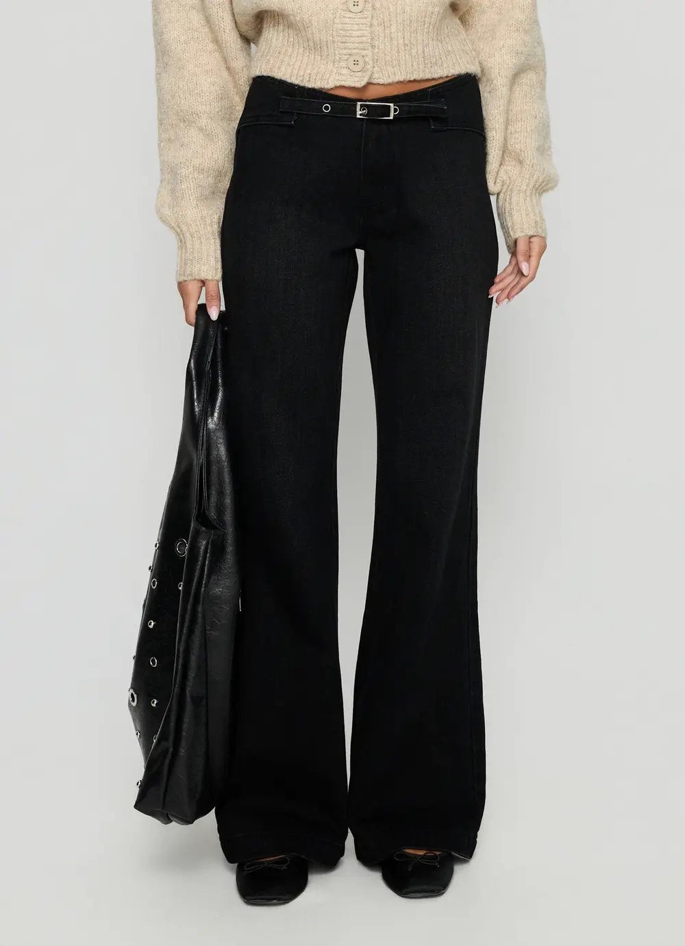 Slow Ride Mid Rise Bootleg Belted Jeans Washed Black