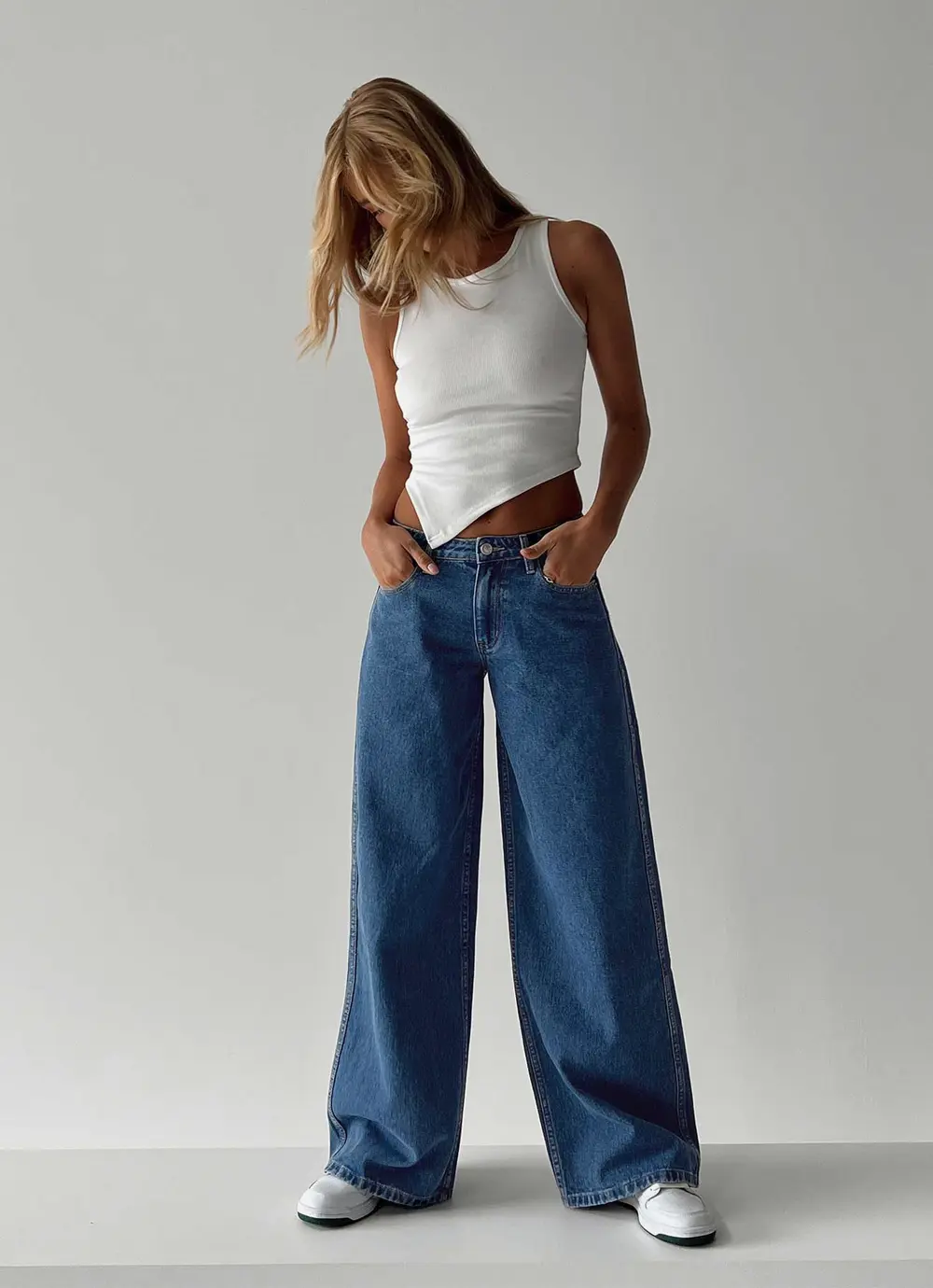 Ramos Low Rise Wide Leg Jeans Mid Blue Wash