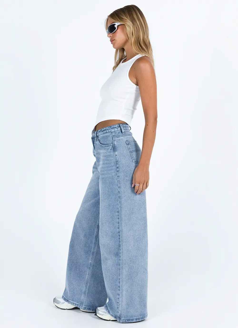 Naylor Mid Rise Wide Leg Jeans Light Blue Wash
