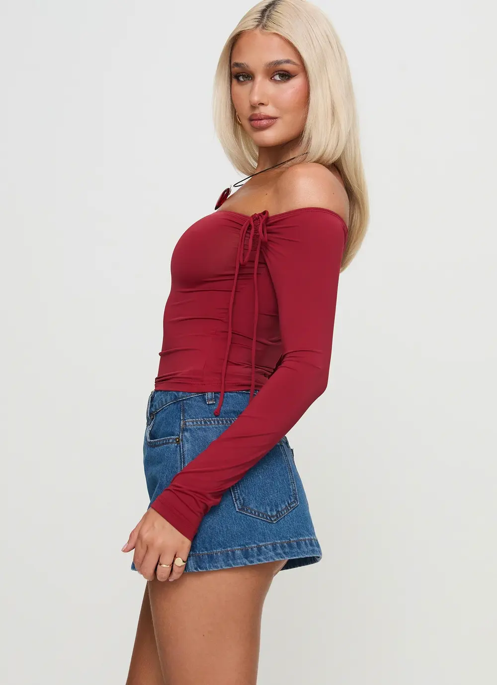 Nicolina Low Rise Denim Mini Skirt Light Wash Tall