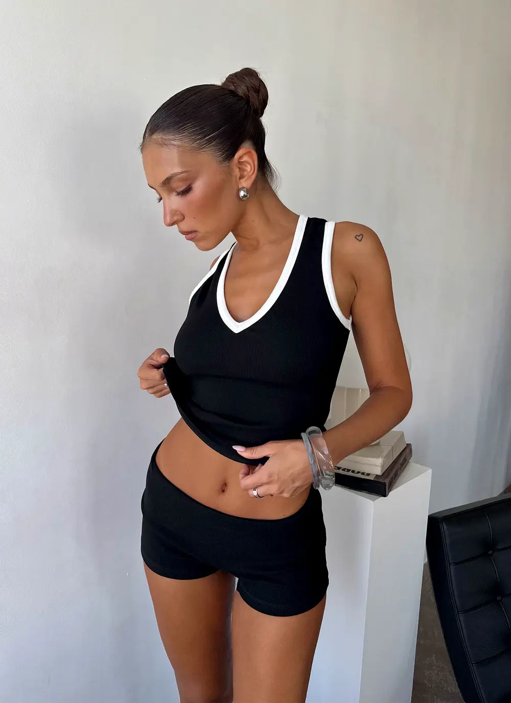 Baseline Low Rise Rib Shorts Black