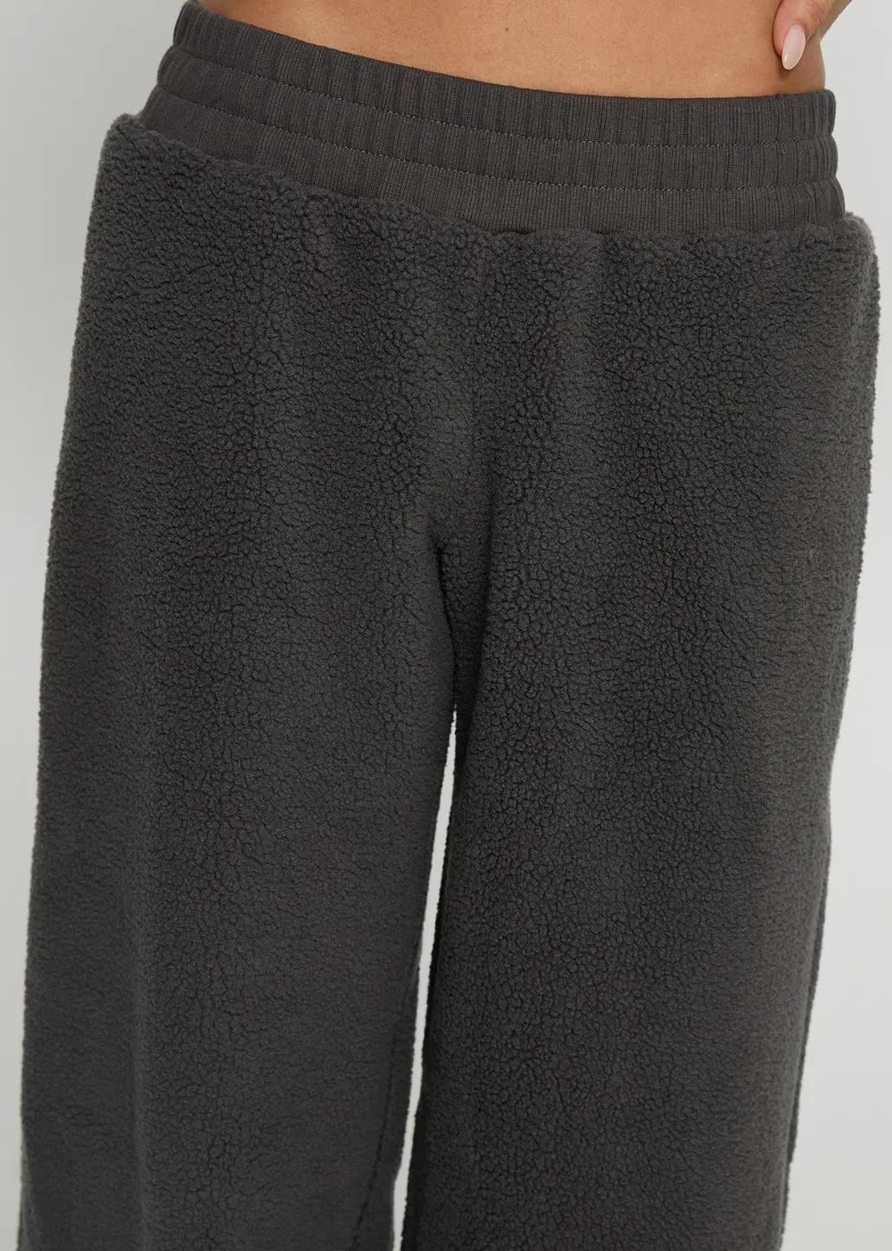 Siberia Fleece Track Pant Charcoal