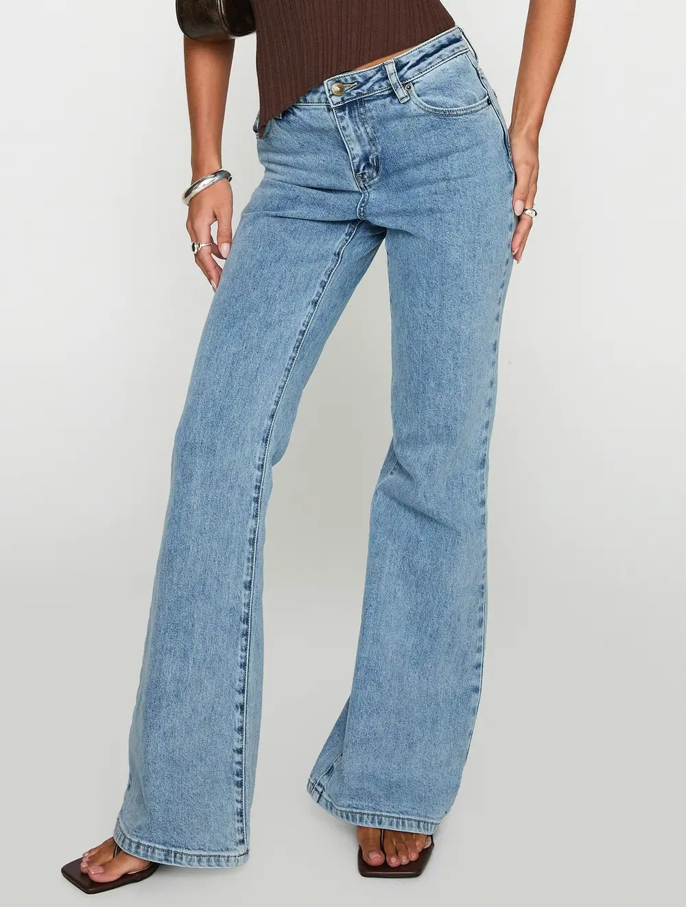 Magic Mirror Mid Rise Bootleg Jeans Ice Wash