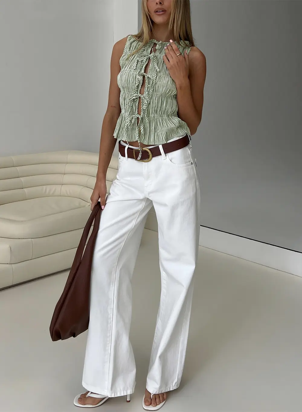 Serenitia Mid Rise Straight Leg Relaxed Jeans White Wash