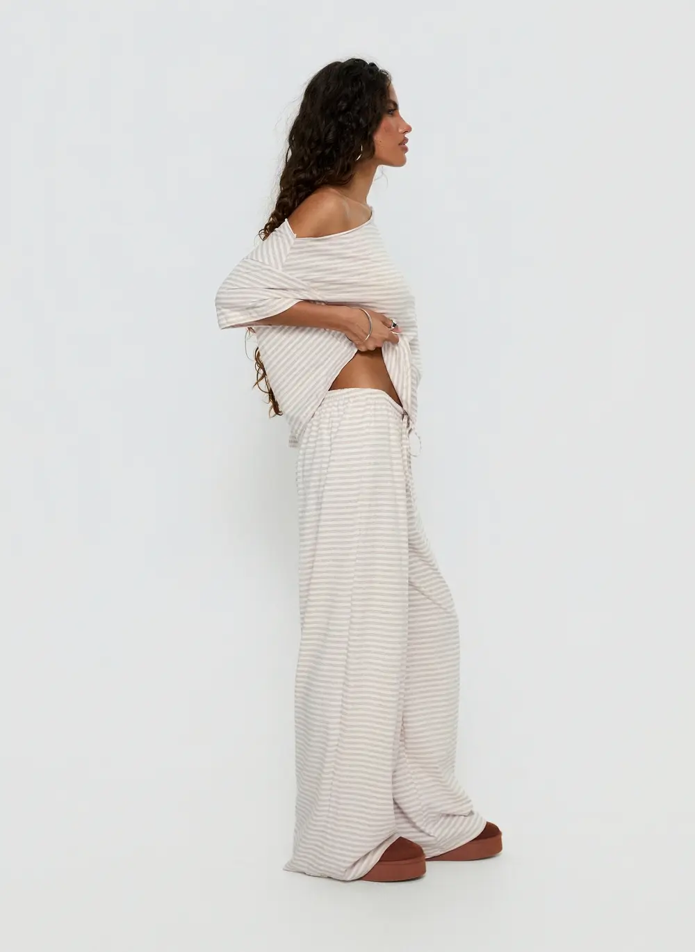 Tobie Off Shoulder Sleep Set Beige Stripe