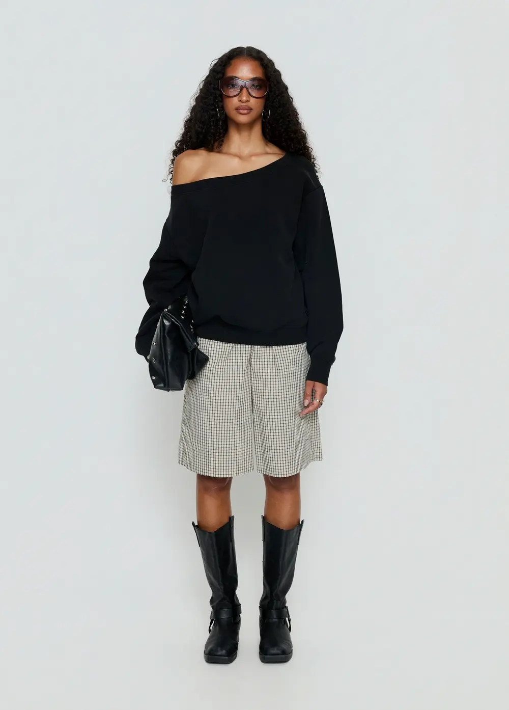 Wellness Off the Shoulder Jumper Washed Black