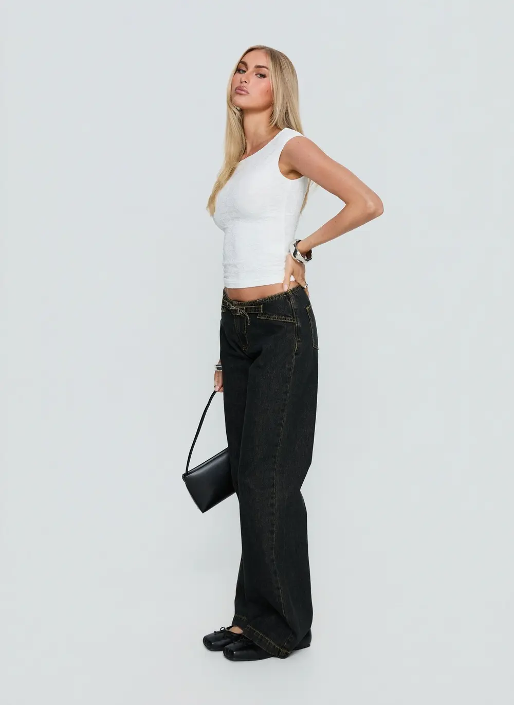 Slow Ride Mid Rise Bootleg Belted Jeans Grunge Wash