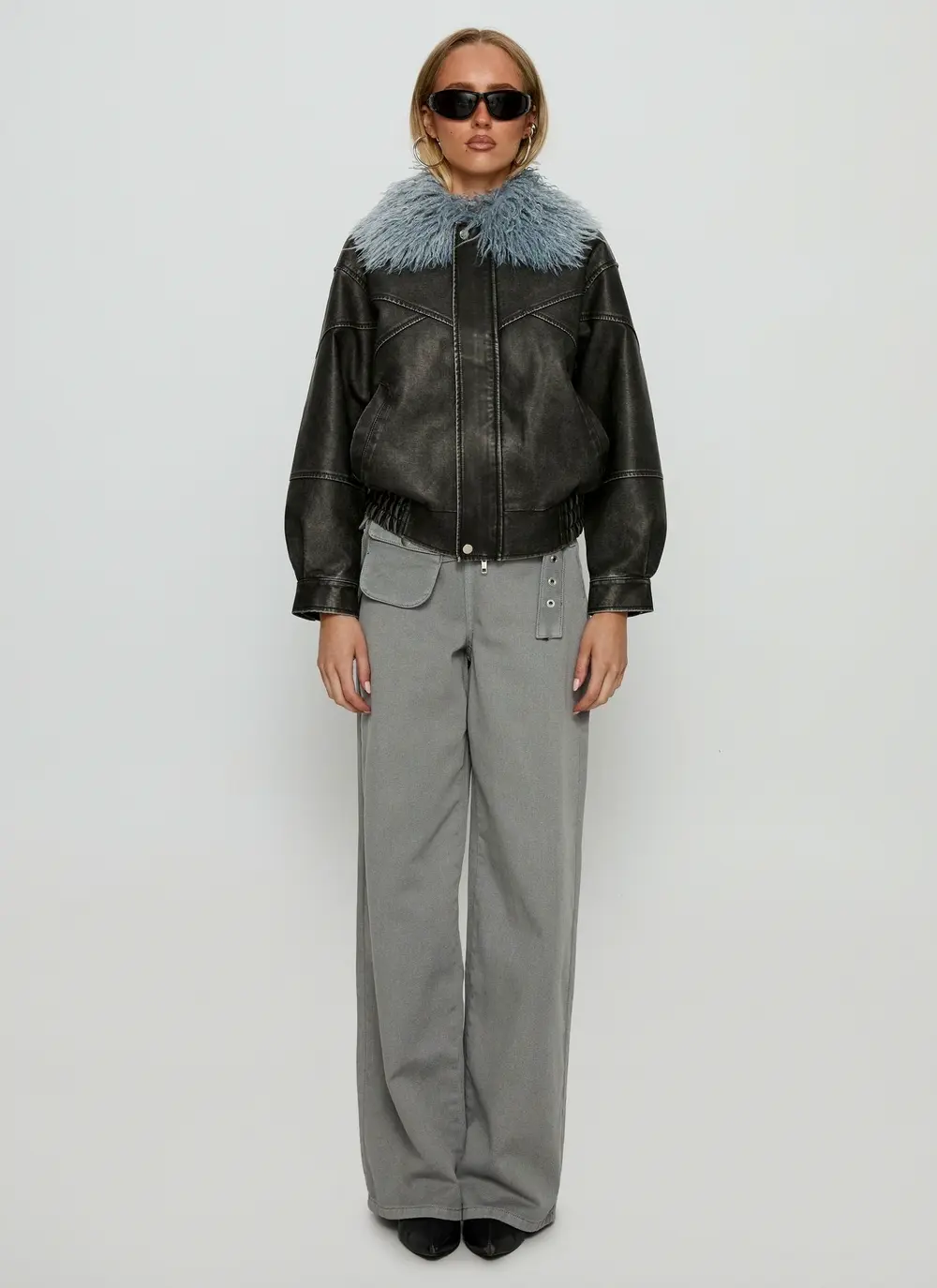 Brittanni Fluffy Collar Jacket Black / Blue