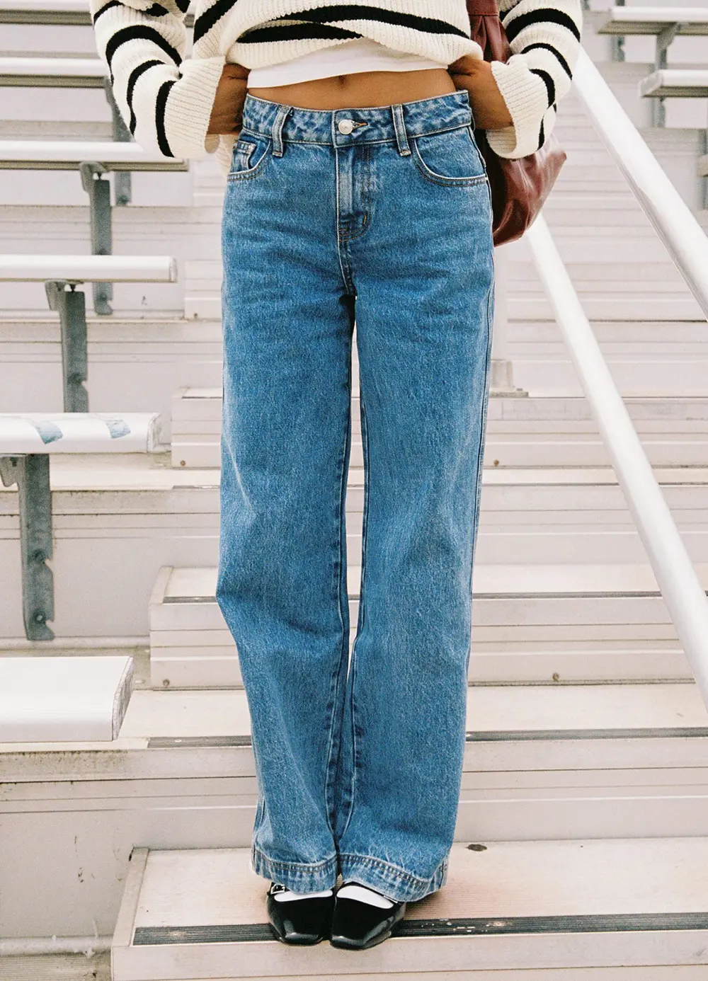 Jankins Low Rise Straight Leg Jeans Mid Wash