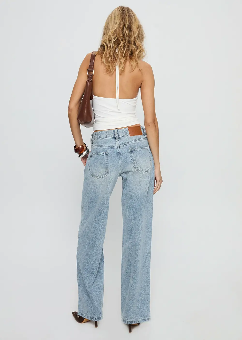 Serenitia Mid Rise Straight Leg Jeans Light Wash