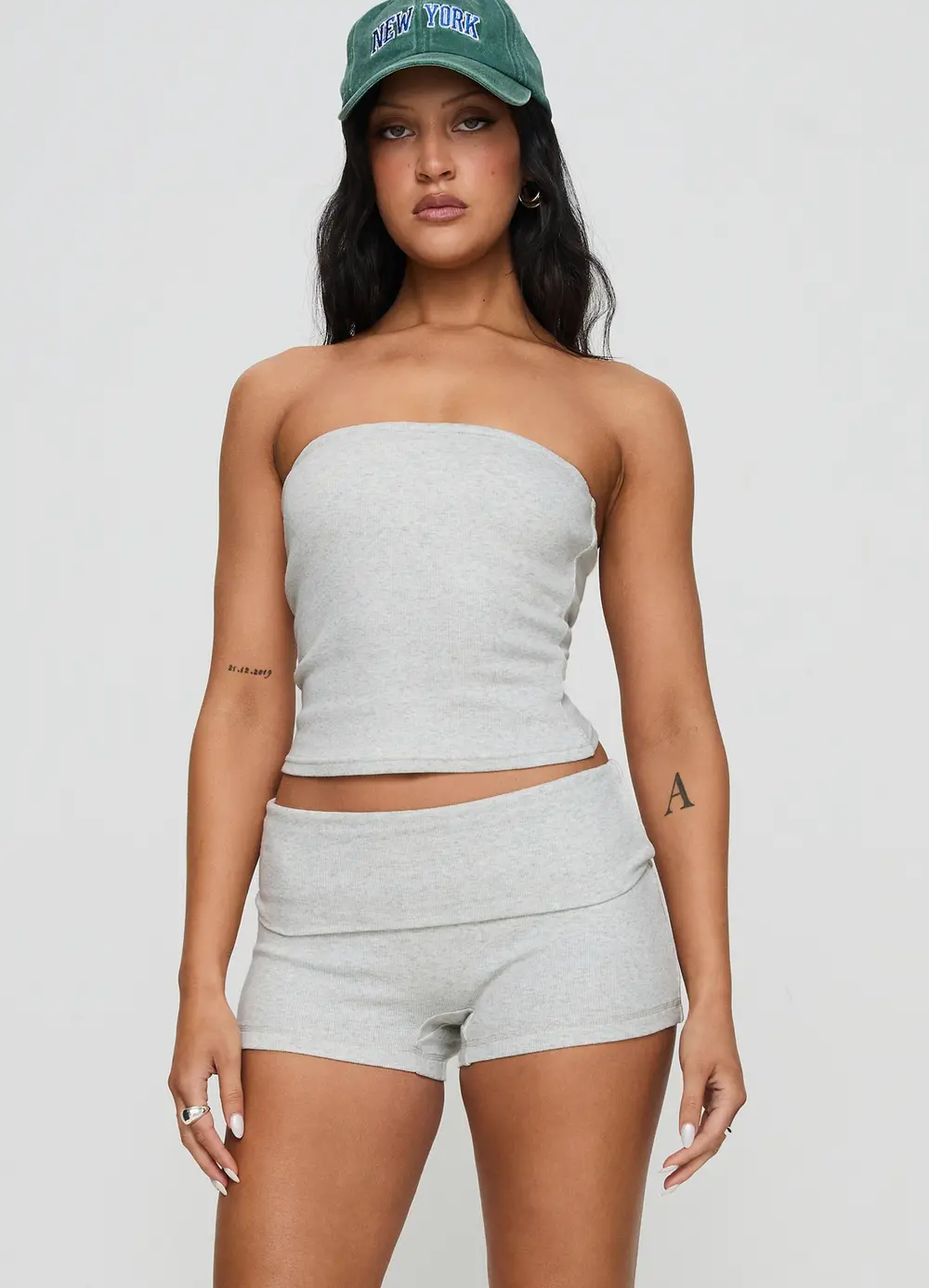 Baseline Low Rise Rib Shorts Grey Marle