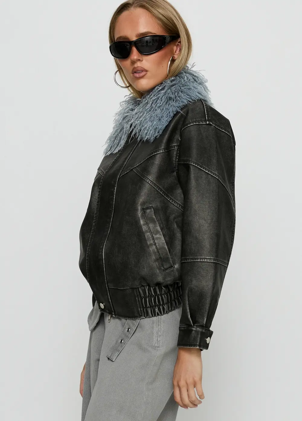 Brittanni Fluffy Collar Jacket Black / Blue