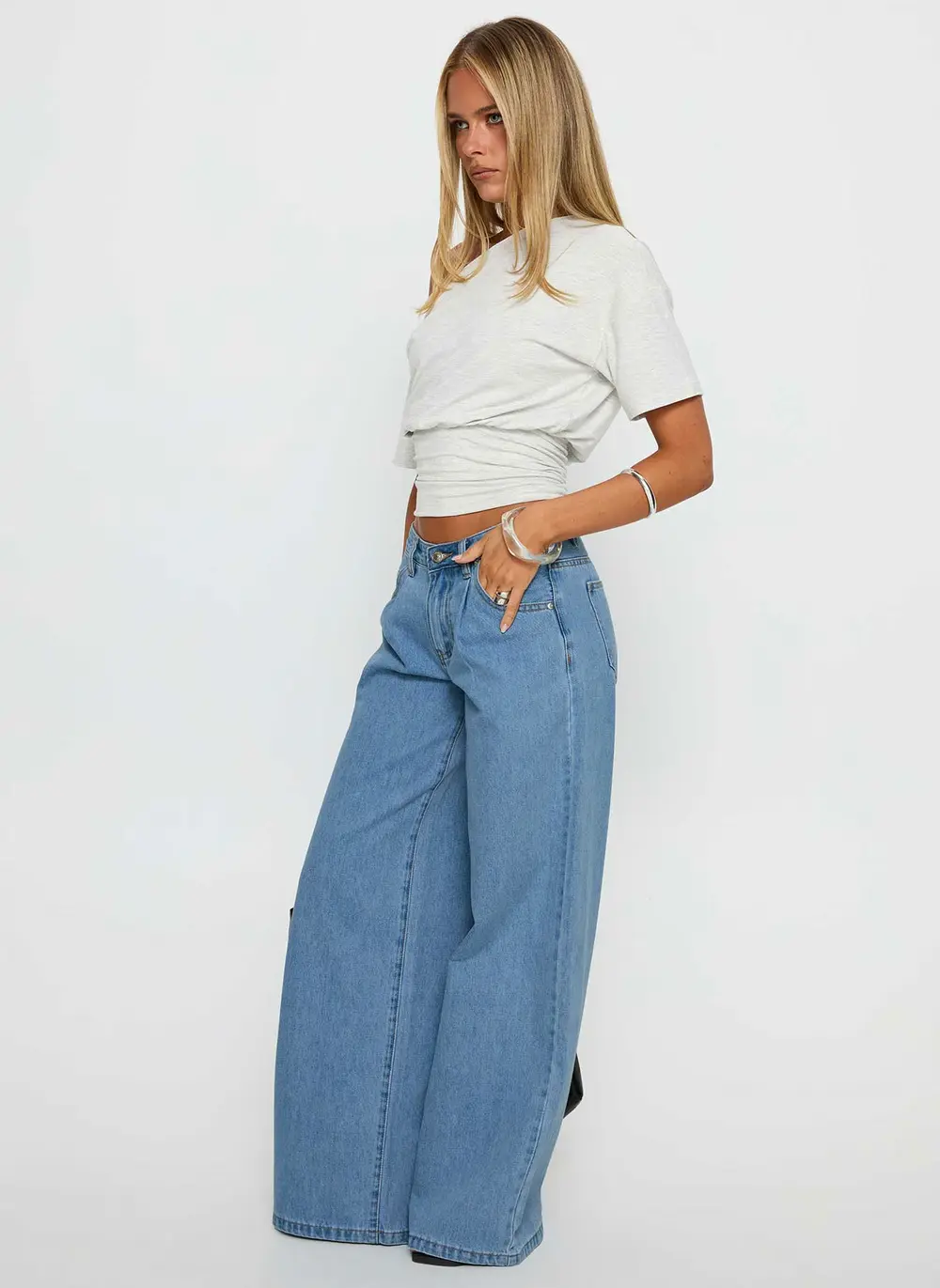 Supercut Low Rise Baggy Pleat Jeans Light Blue Wash