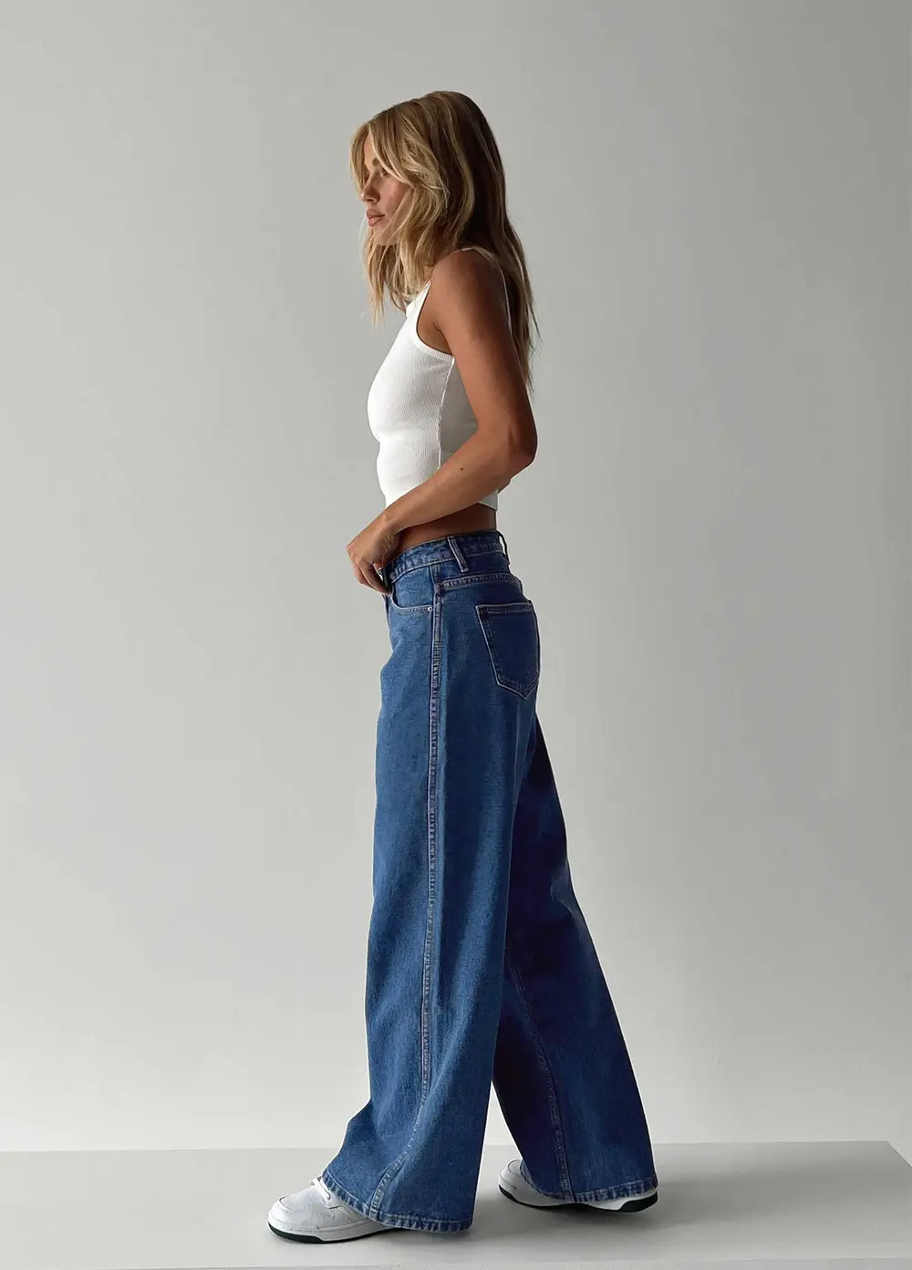Ramos Low Rise Wide Leg Jeans Mid Blue Wash
