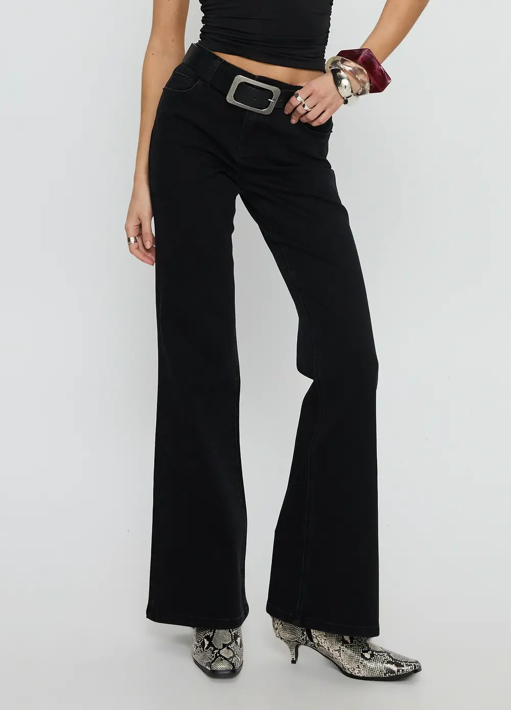 Magic Mirror Mid Rise Bootleg Jeans Washed Black