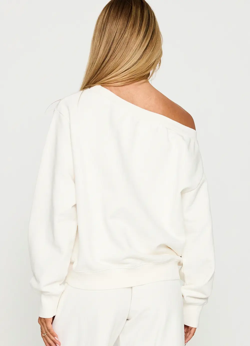 Wellness Off The Shoulder Jumper Washed White