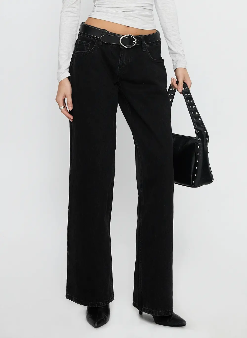 Ellanor Low Rise Straight Leg Jean Washed Black