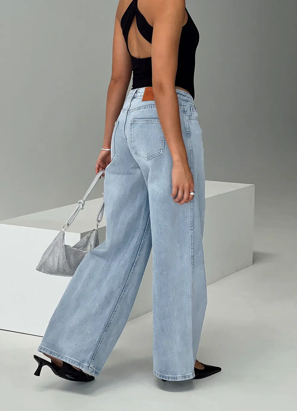 Ramos Low Rise Denim Jeans Light Wash