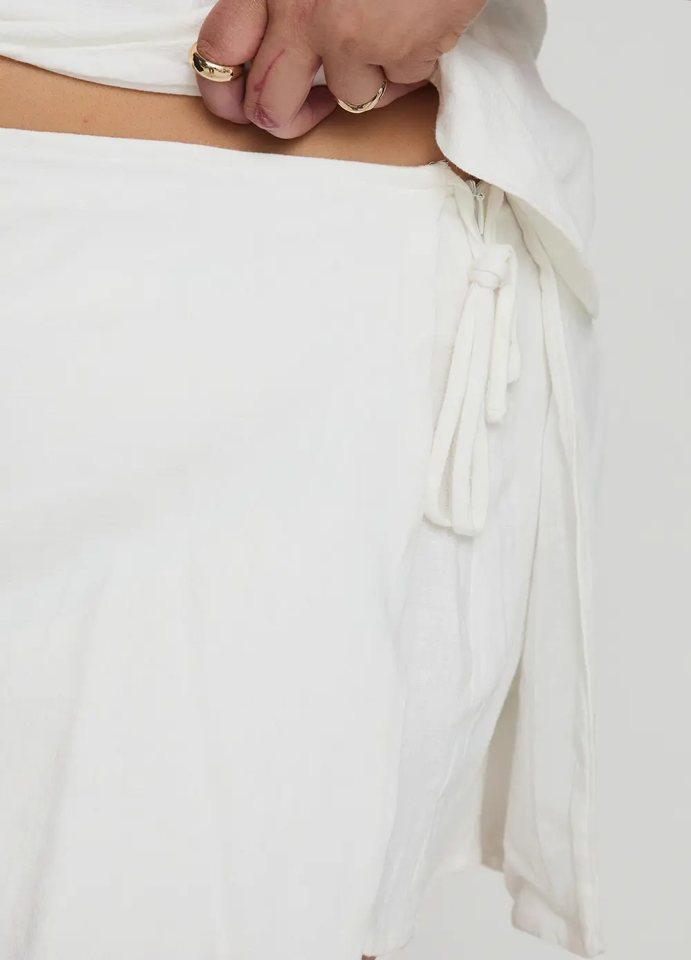 Gulliver Tie Side Mini Skort White Curve