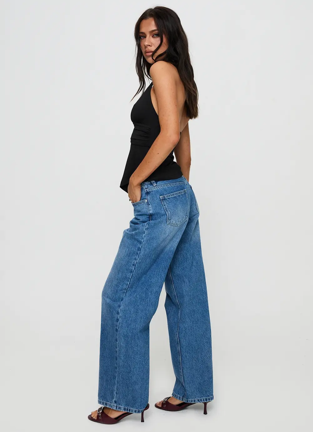 Serenitia Mid Rise Relaxed Jeans Mid Blue Wash