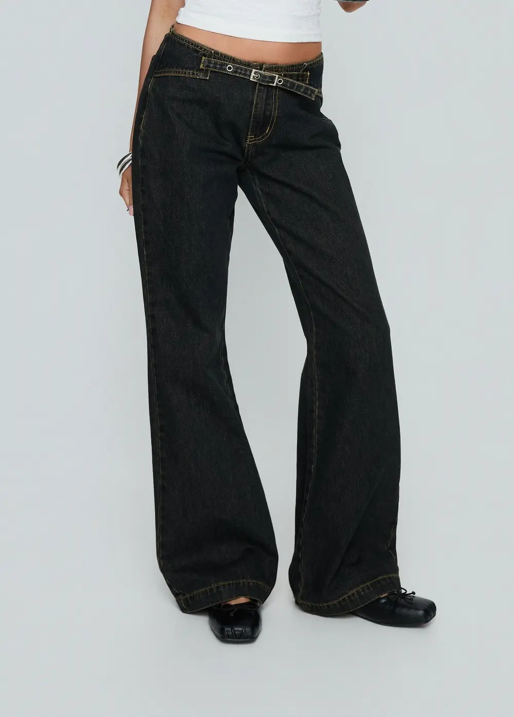 Slow Ride Mid Rise Bootleg Belted Jeans Grunge Wash