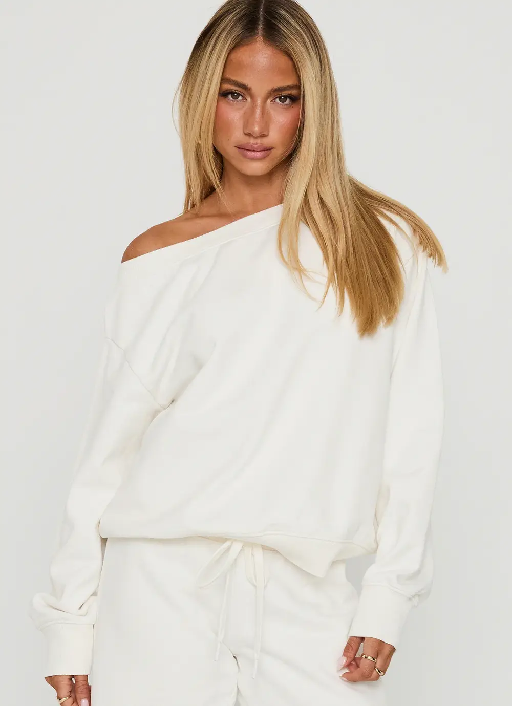 Wellness Off The Shoulder Jumper Washed White