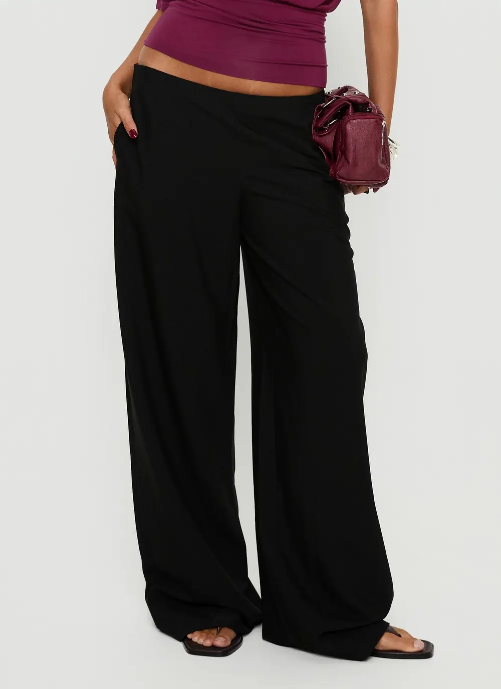 Khane Low Rise Wide Leg Pant Black