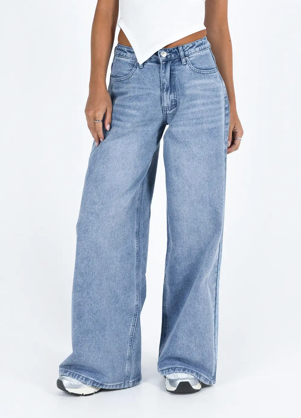 Naylor Mid Rise Wide Leg Jeans Light Blue Wash