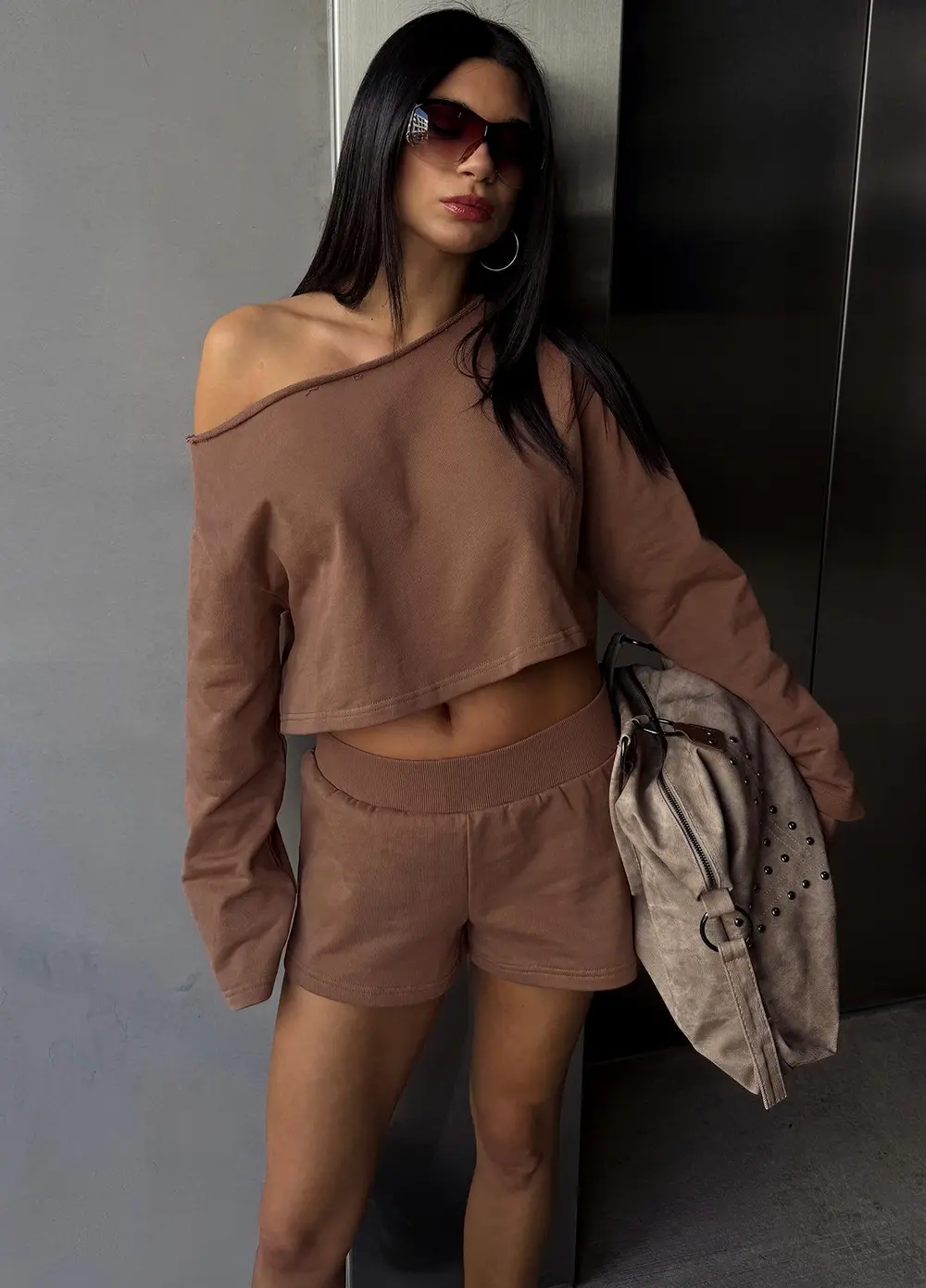 Retreat Raw Edge Off Shoulder Jumper Cocoa