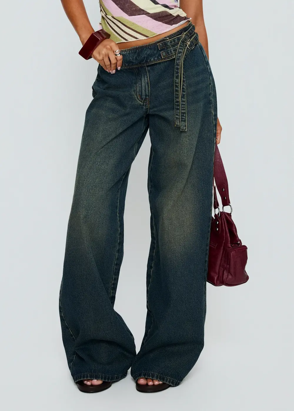 Boxie Mid Rise Wide Leg Jeans Vintage Wash
