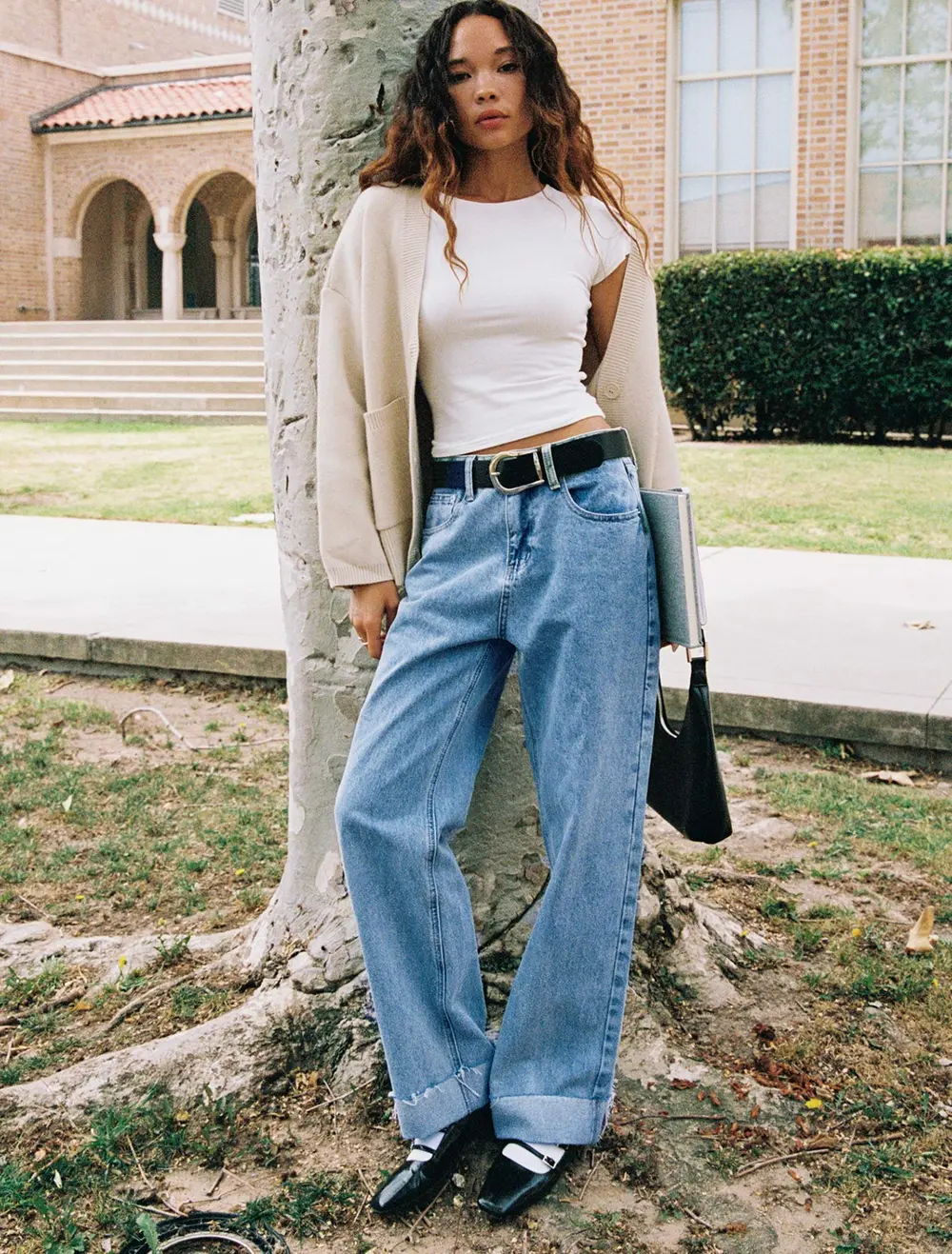 Ollie Mid Rise Straight Leg Jean Light Wash Denim