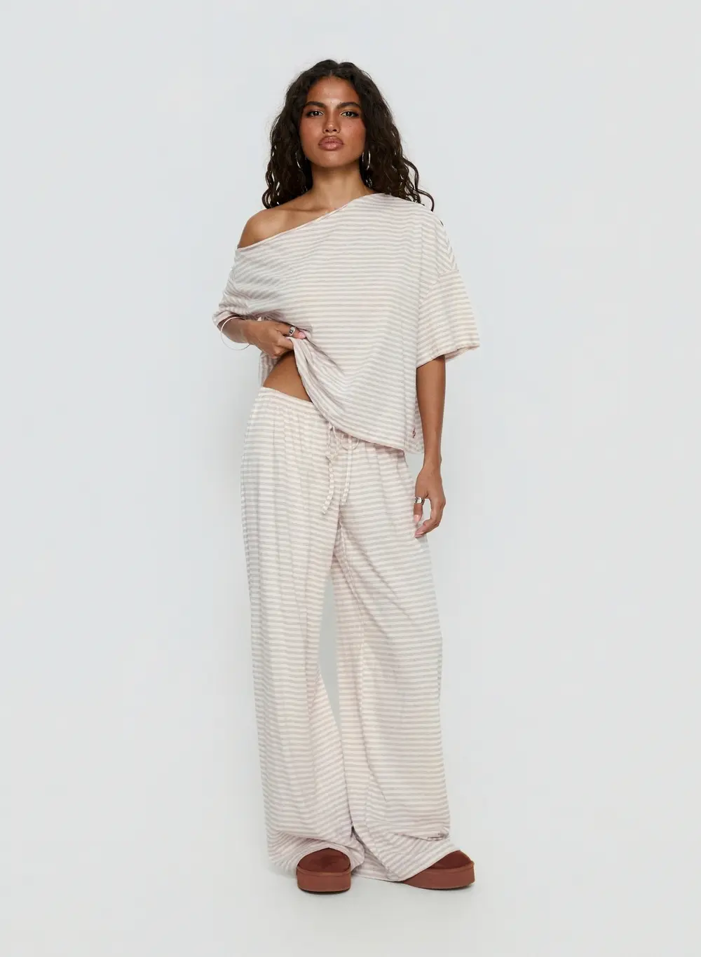 Tobie Off Shoulder Sleep Set Beige Stripe
