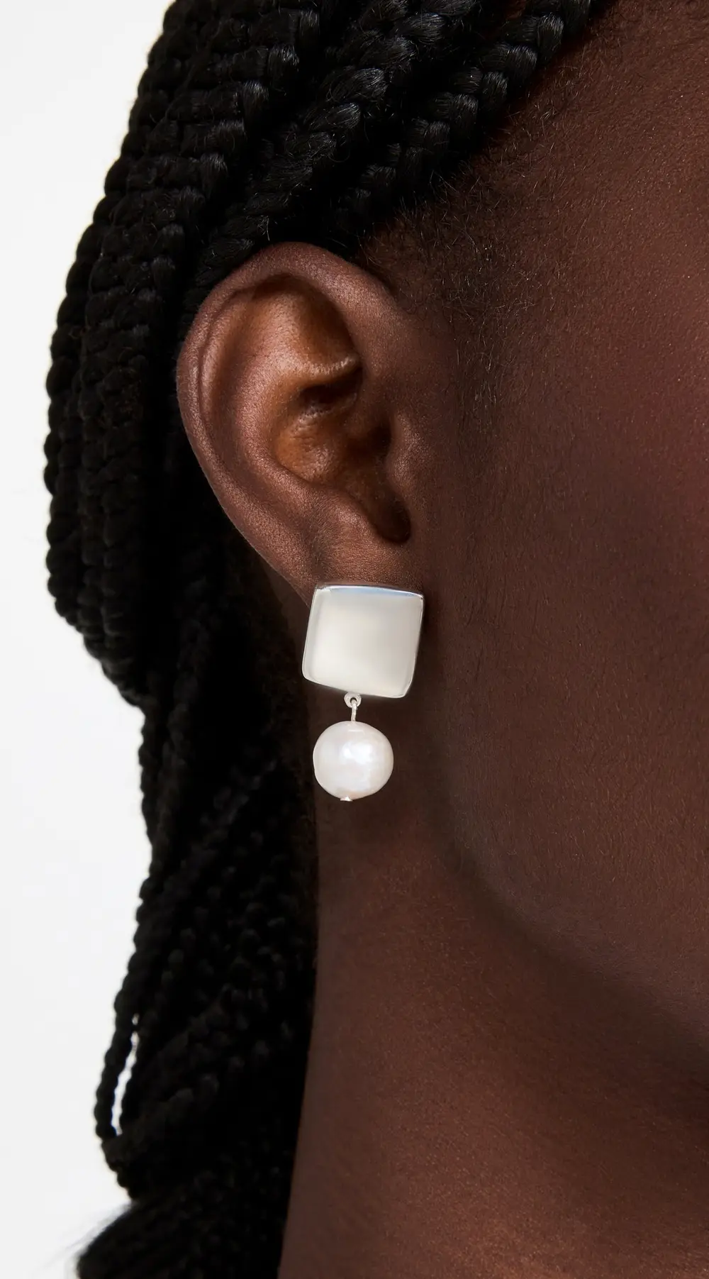 AGMES Small Baroque Luca Earrings