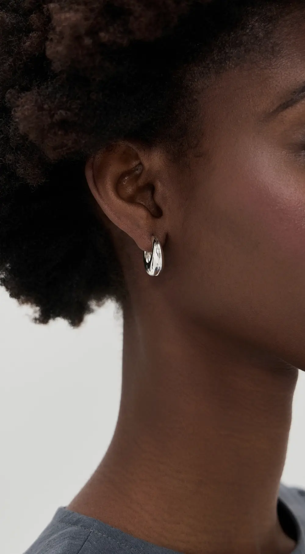 Tory Burch Small Pierced Hoop Earrings