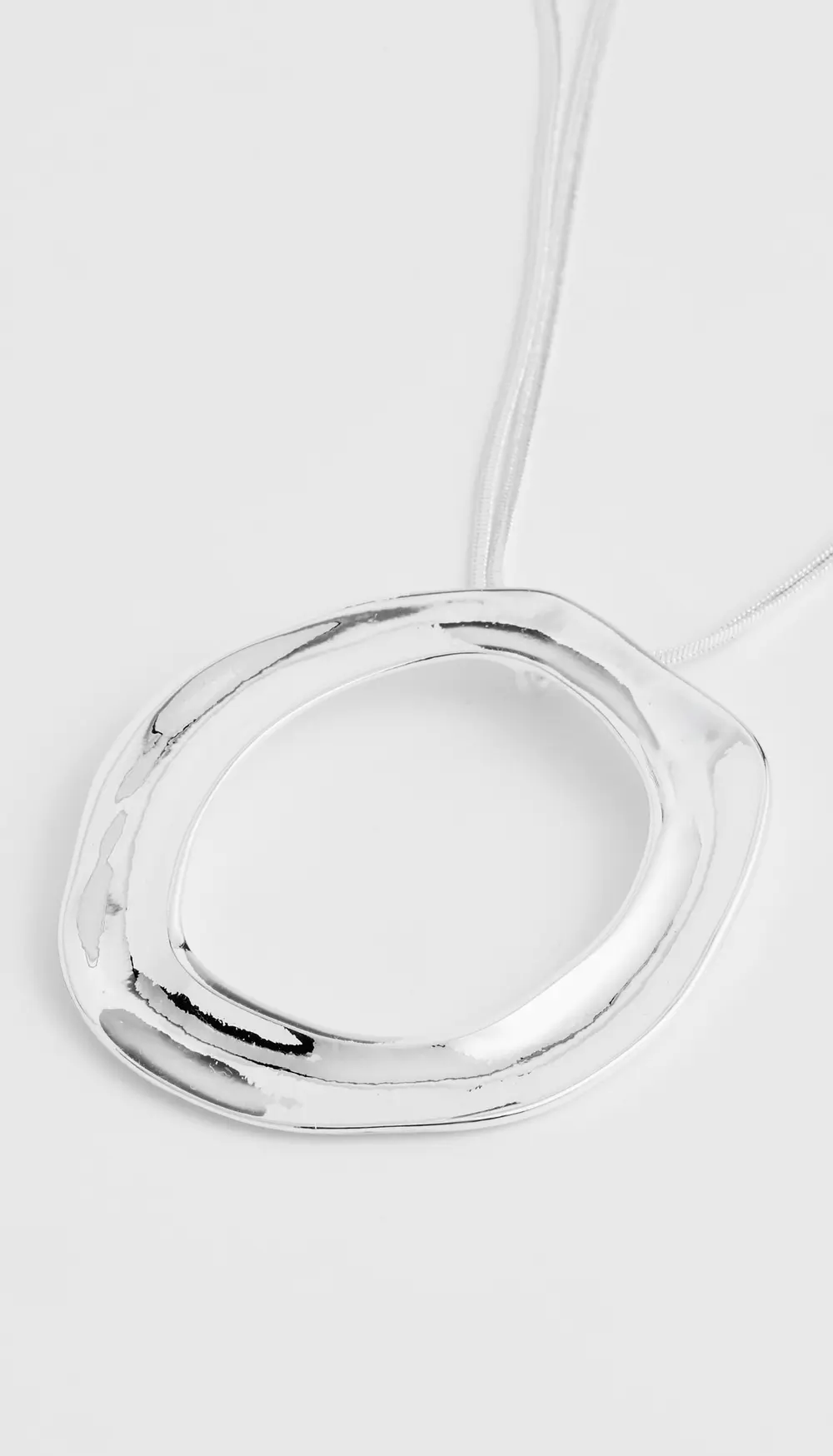 Ettika Open Circle Necklace