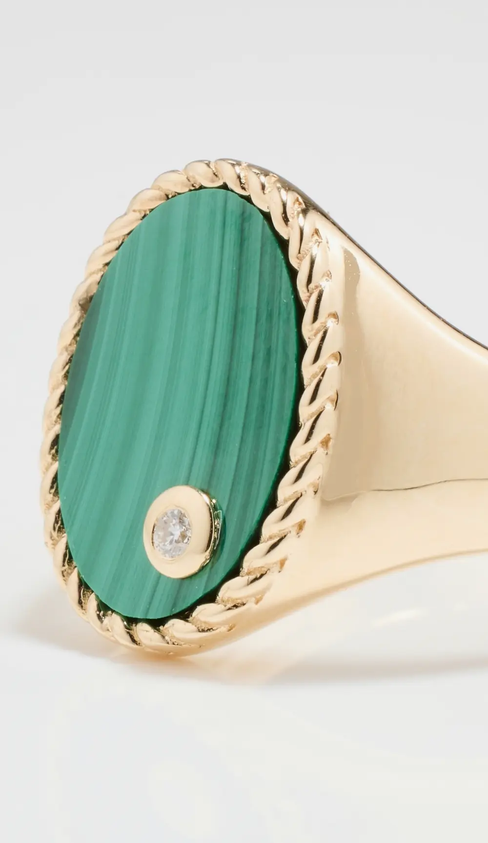 Yvonne Leon Chevaliere Ovale Malachite Ring