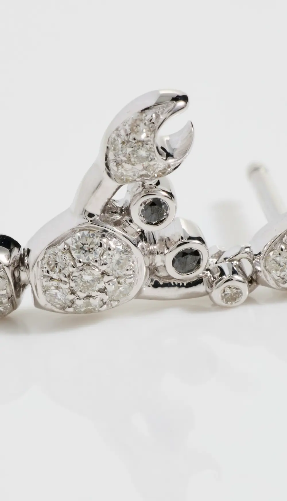 Yvonne Leon Bo Mini Homard Single Earring