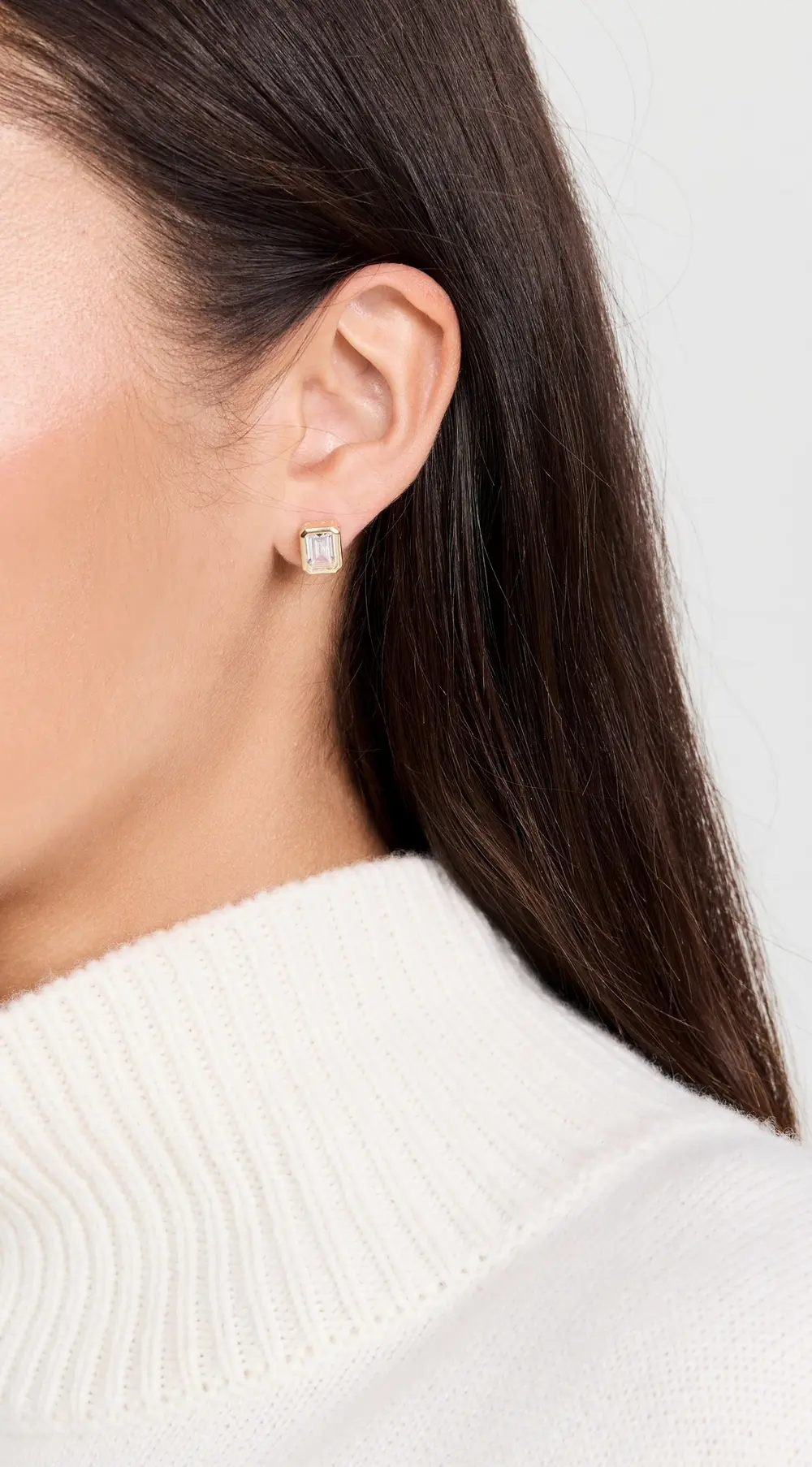 SHASHI Emerald Baguette Studs