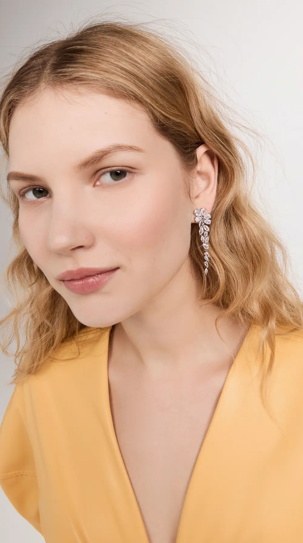 SHASHI Estelle Earrings