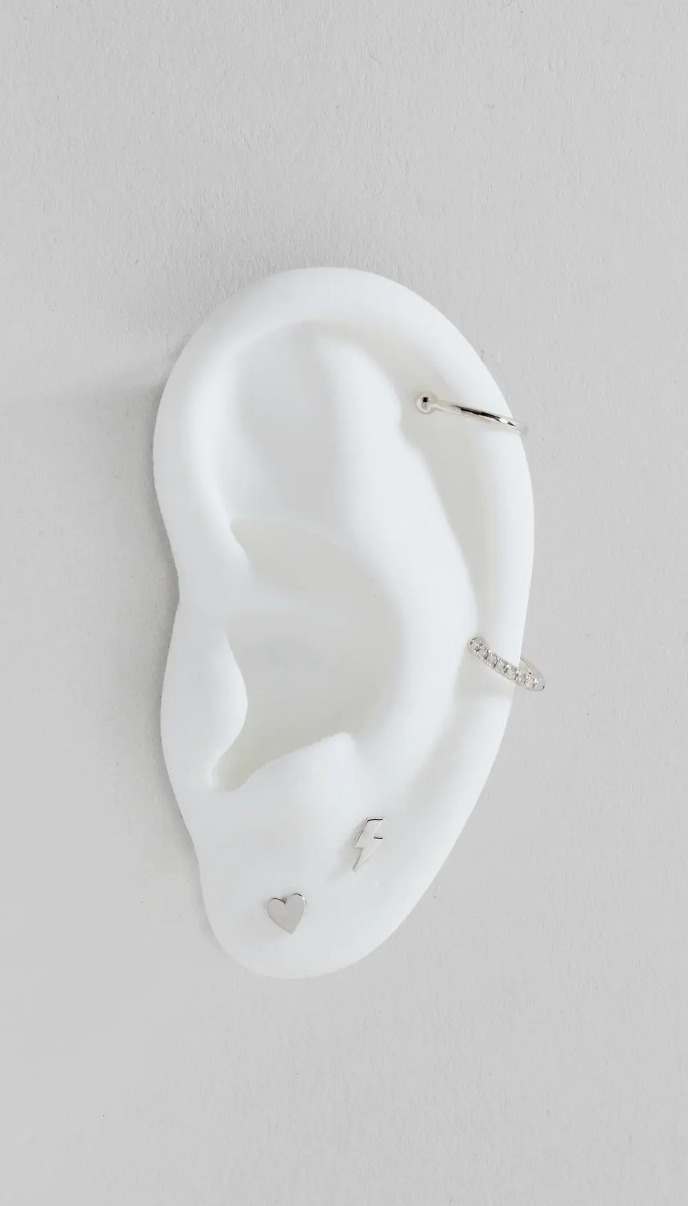 Zoe Chicco 14k White Gold XS Pave Diamond Hinge Huggie Hoops