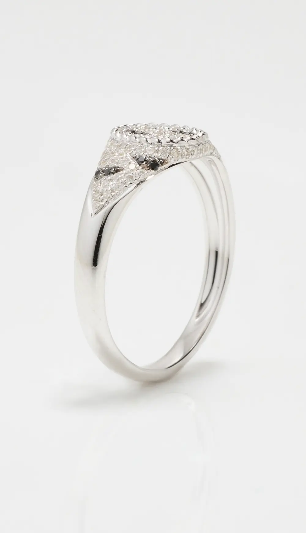 Yvonne Leon Baby Chevaliere Ovale Zebre Ring