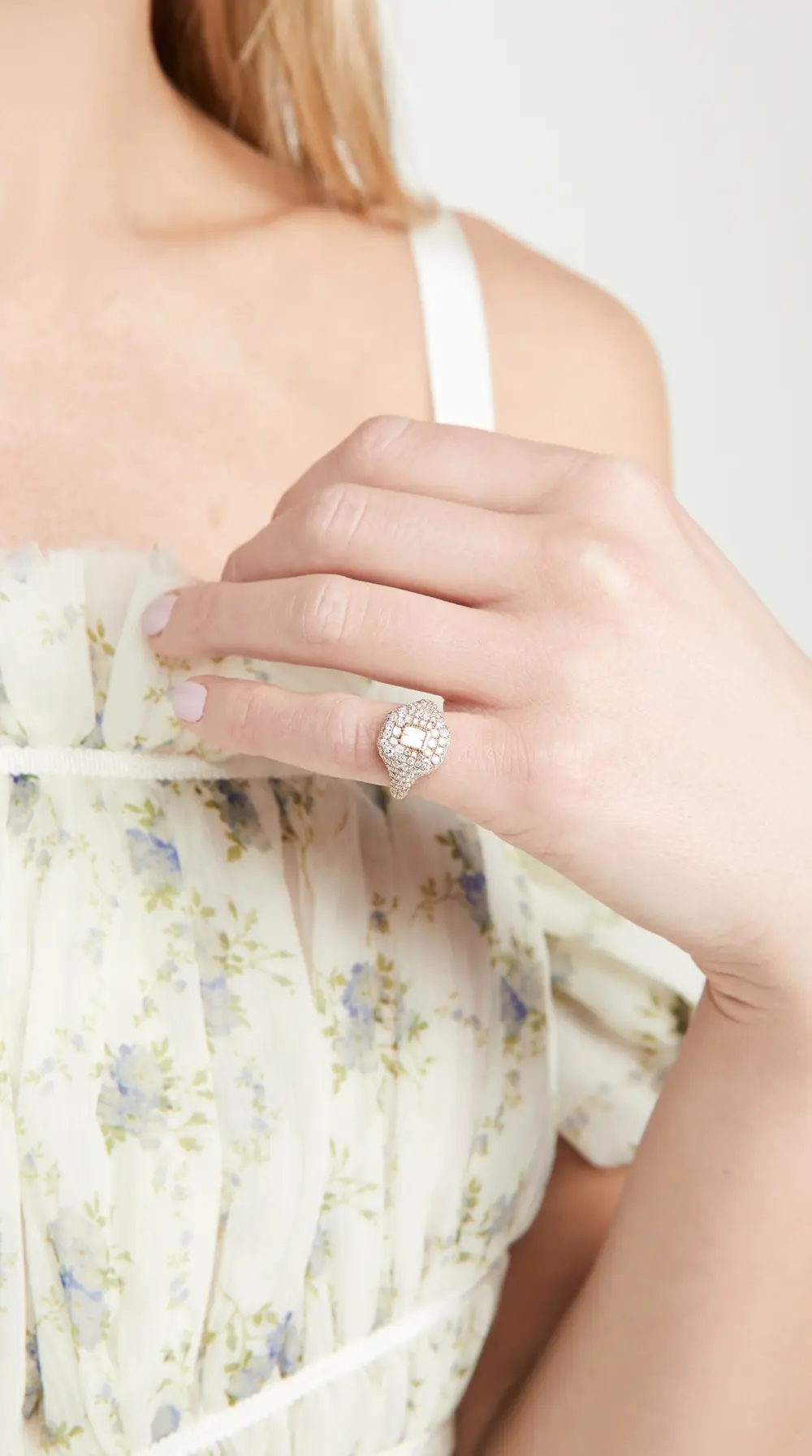 SHAY 18k Essential Pave Pinky Ring