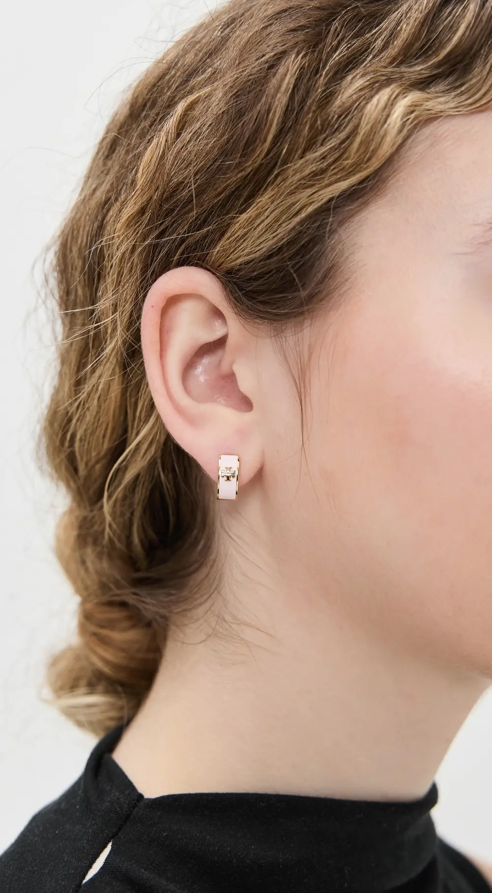 Tory Burch Wide Icon Enamel Huggie Earrings