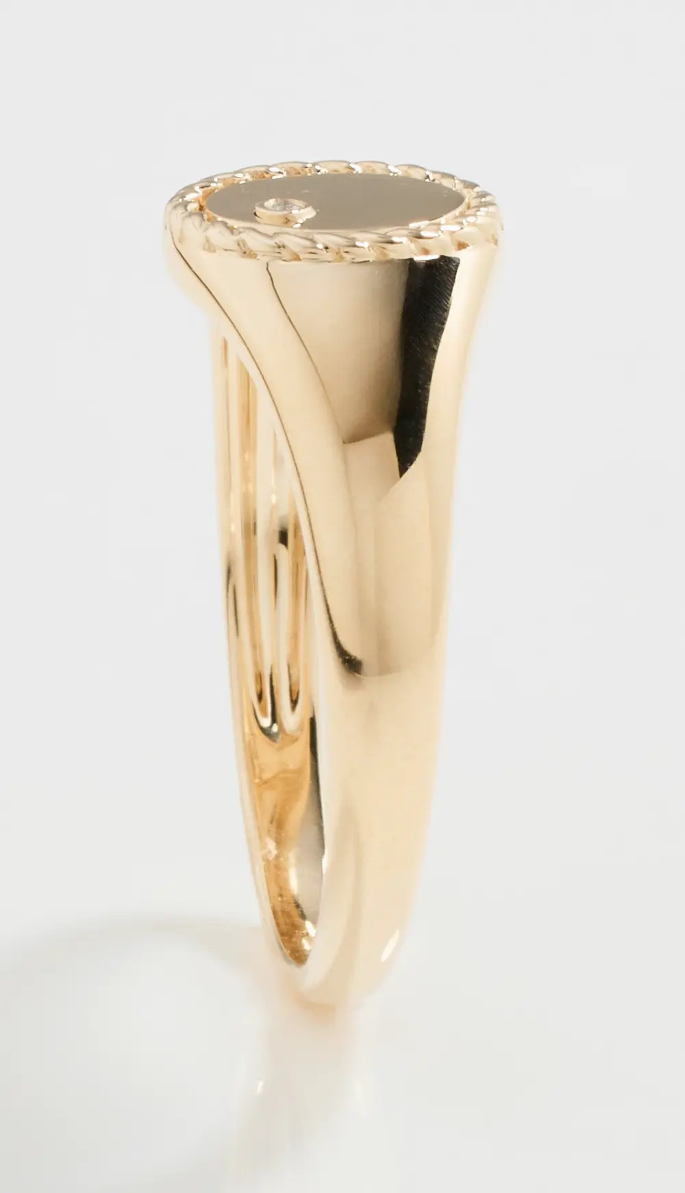 Yvonne Leon Baby Chevaliere Ovale Gold Ring